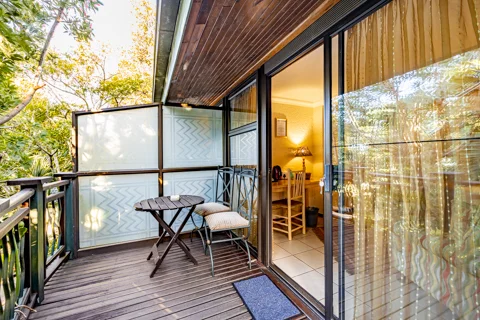 Jorn's Guest House