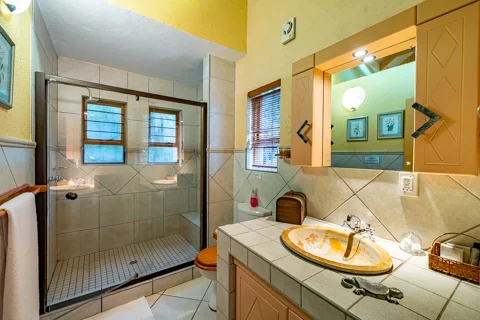 Jorn's Guest House