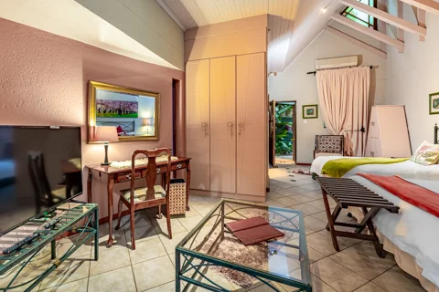 Jorn's Guest House